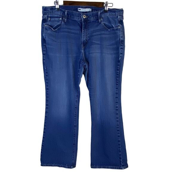 Levi's 515 Bootcut Jeans Women's 16‎ Blue Mid Rise Medium Wash Classic Capsule - Picture 1 of 14